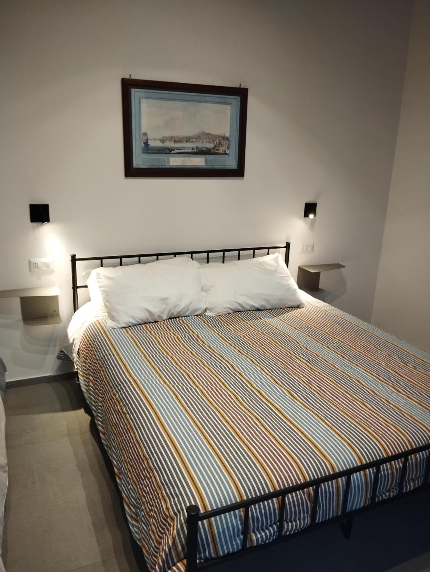 Bed and Breakfast Casa Pupetta Napoli Camera foto